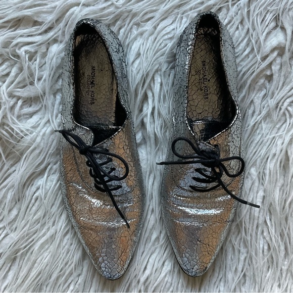 Michael Kors Collection Metallic Silver Leather Crackled Lace Up Loafers Sz 37.5 - Picture 4 of 10